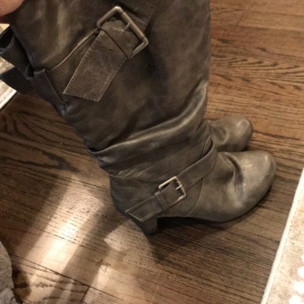 Steve Madden gray fun metal boots
